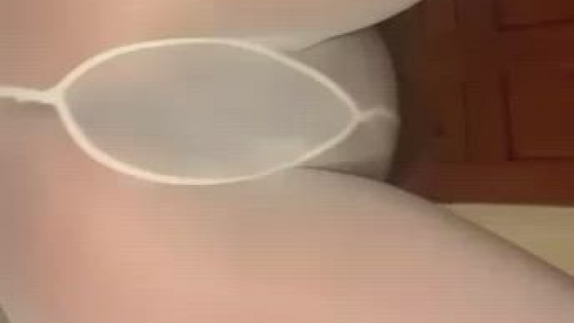 Could you tell me if my squat form is alright