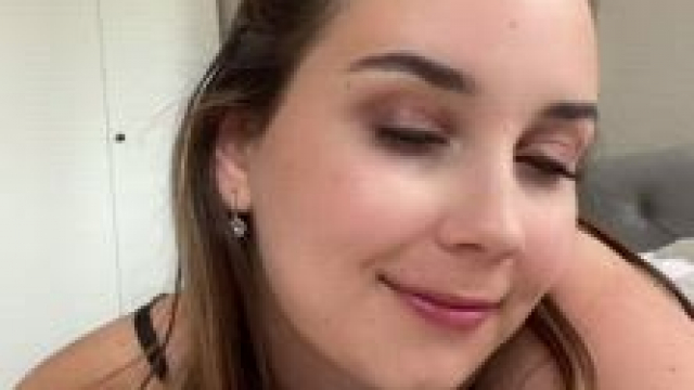 If even 4 guys see my 18 y/o ass, I’ll celebrate