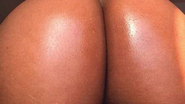 I was wondering, would you eat my pussy from behind