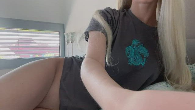 Hope my little vagina can give you a boner today