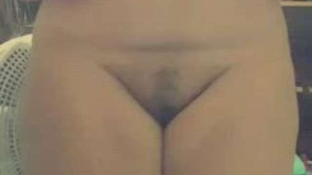 would you kiss that Chubby body?