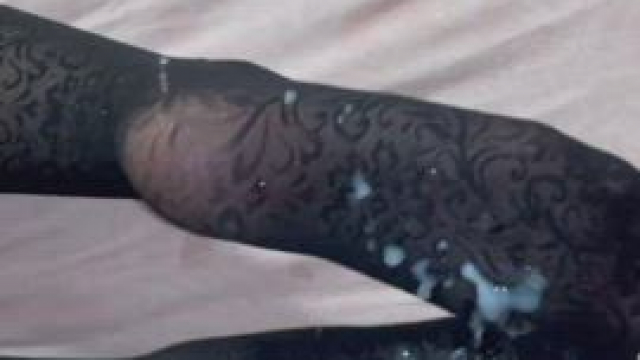 I love cum on my feet