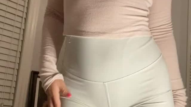 Dropping my titties... and my pants too ;)