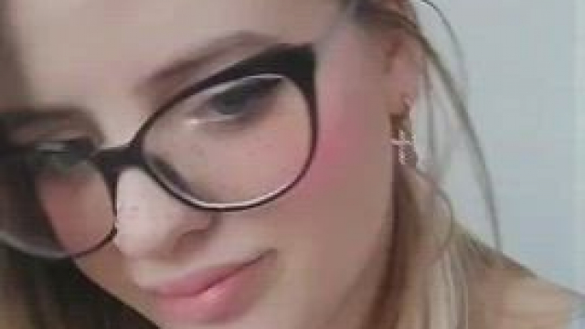 [Gif] I PICK YOUR NIPPLES IMITATE YOUR BITE