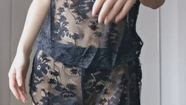 4'11, 90lbs, British-Chinese - fuck me in my nightwear?