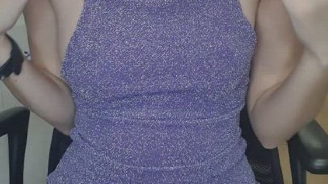 Are girls as small as me anyone's type here?