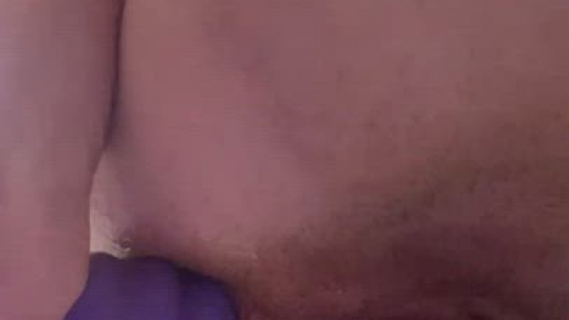 This dildo feels good when I use it