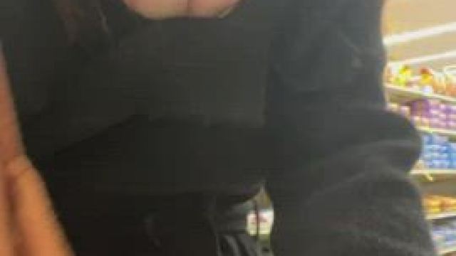 I got caught by the pharmacist. Oops (f)