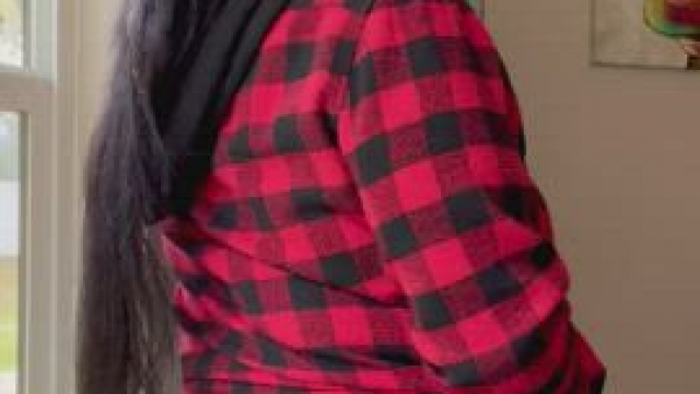 Big booty meant for smacking & huge titties meant for fondling.