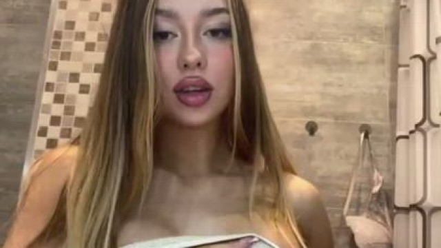 About to take a shower, wanna join me? (F21)