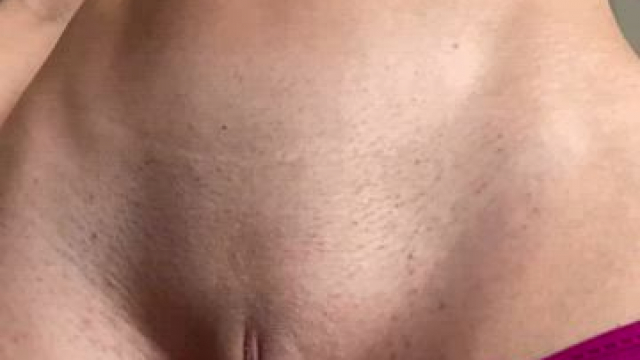 Honestly, nude is the best look on me ??