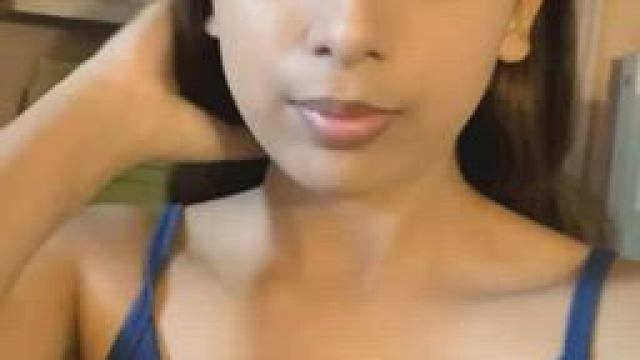 Do you like Latinas with hershey kisses?