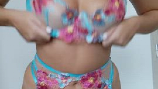 Wanna play with me in this? [f]