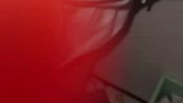 Facial with spectators