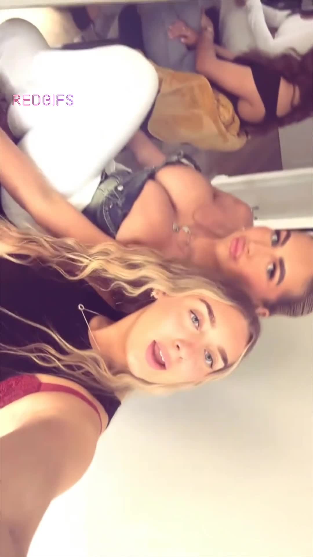 Live Cam