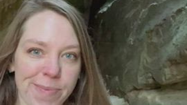 I could hear people coming down the trail and it only turned me on more! [gif]