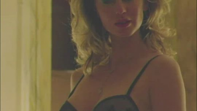 Noemi Gherrero - Huge Plot In 'The Sea Beyond S01E08' (2020)