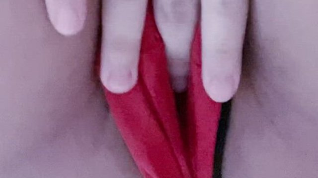 Squirting in my gym shorts (19F)