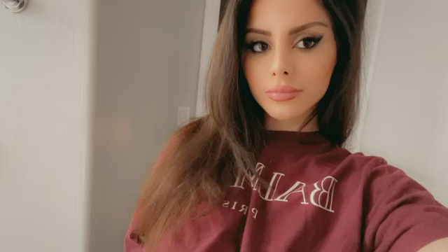 People are always surprised to see these natural DDD’s pop out of my 5’1 105 pou