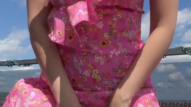 Oh no, the wind revealed I have no panties on