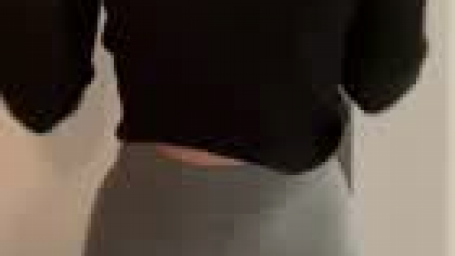 Can you guess the color of the set before I show you?