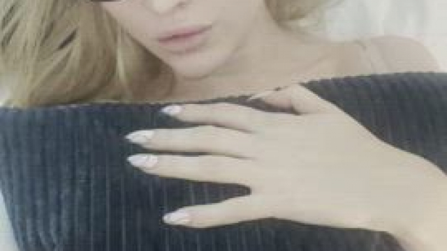 I wanna have fun with an older man