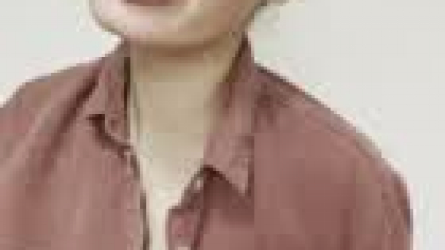 18[F4M] 1 Up:vo:te = 4nudes and 2 video in the dm instantly! Comment DONE for AU