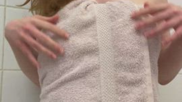 [gif] All-natural redhead