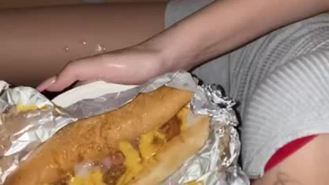 Cum hotdog