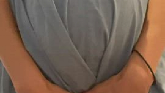 A little peek up mummy’s dress x