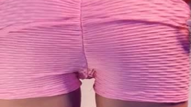 Wore this to my yoga class and had to cum in downward dog ;)