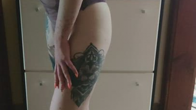 I really like how this lavender bodysuit looks on me!