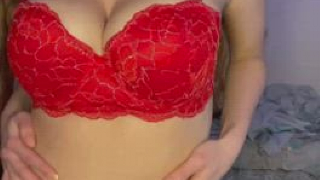 Waiting for daddy to come to bed with me… lined