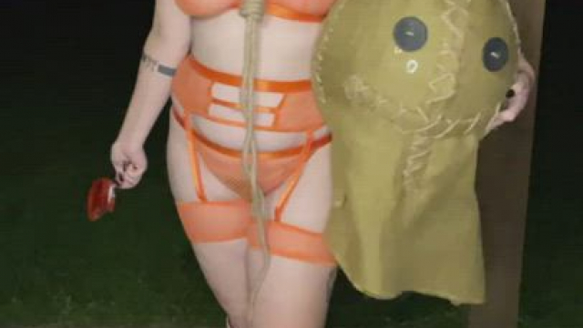 Trick r treating with Sam, by gummyghostgirl