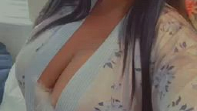 Be honest…would you bang a cougar you met on Reddit?