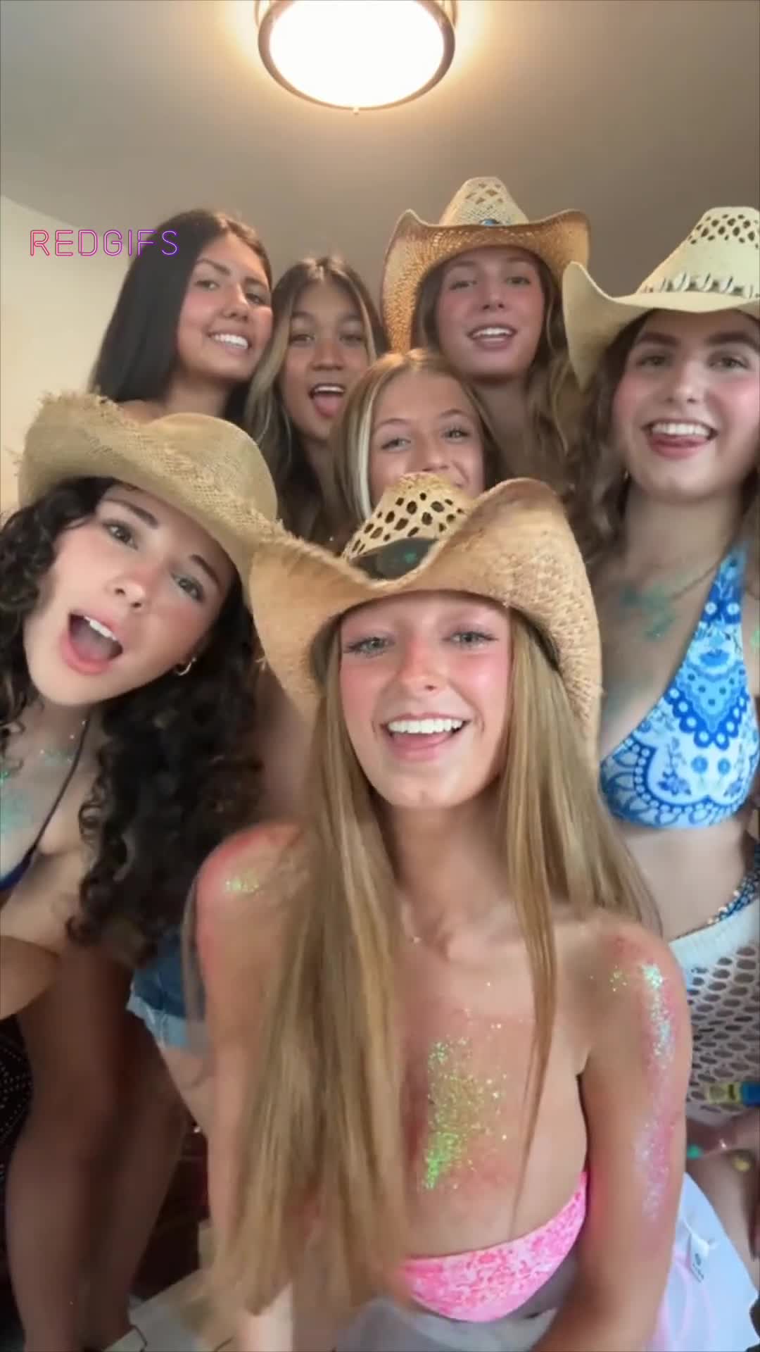 Live Cam