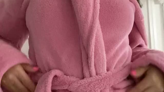 Had to get on my tippy toes to show you a little surprise ;)