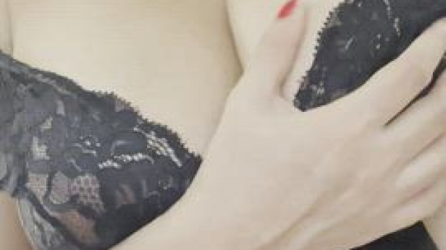 42yo, mom of one. Am I still boner material...