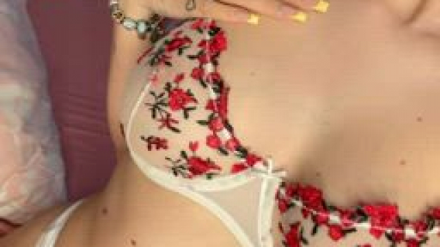 Anyone up for a horror movie and cuddles