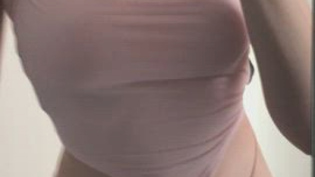 Would you jerk off to my pics?