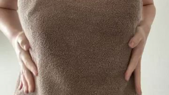 I’m japanese so my boobs aren’t that big, but do you enjoy watching me try to bo