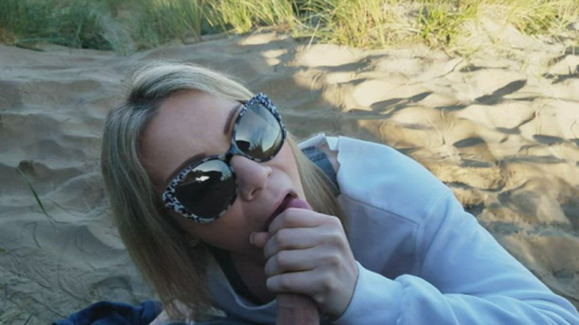 Beach Blowjob at 7AM