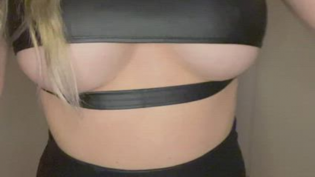 Hope this makes your dick hard