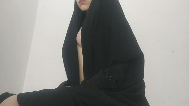 I Wear Nothing Under My Abaya