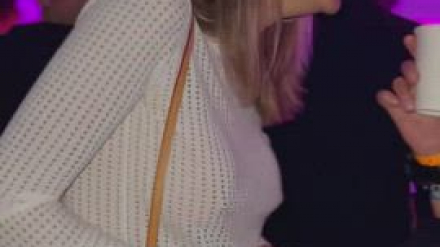 Flashing Boobs dancing