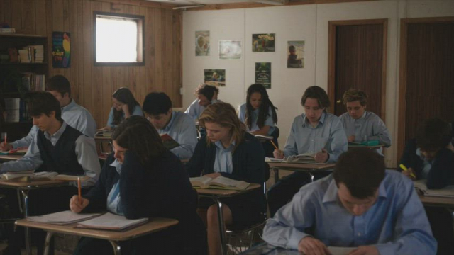 Chloë Grace Moretz needs her teacher Marin Ireland's help with lesbian plot - Th