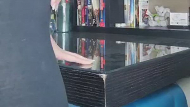 I love to spread my ass cheeks for u