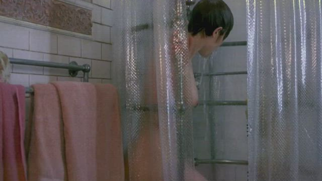 Jennifer Jason Leigh's full frontal plot in Single White Female (1992) Open Matt