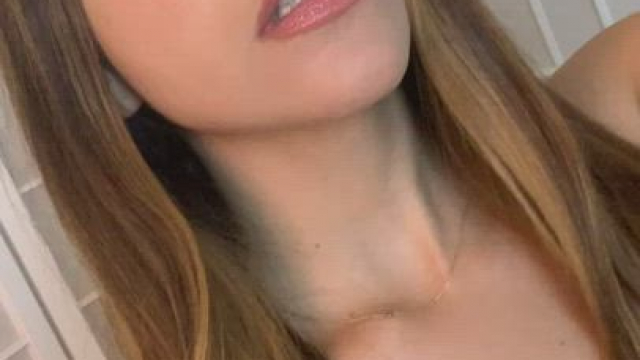 I like not wearing panties with my slight skirt