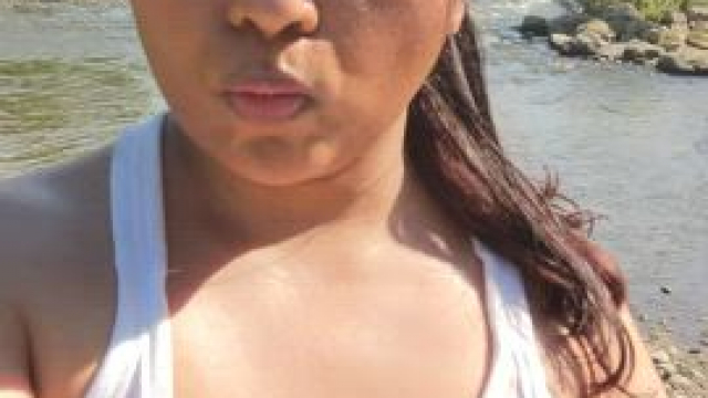 Would you take me out for a picnic and then fuck me by the river on Valentine's 